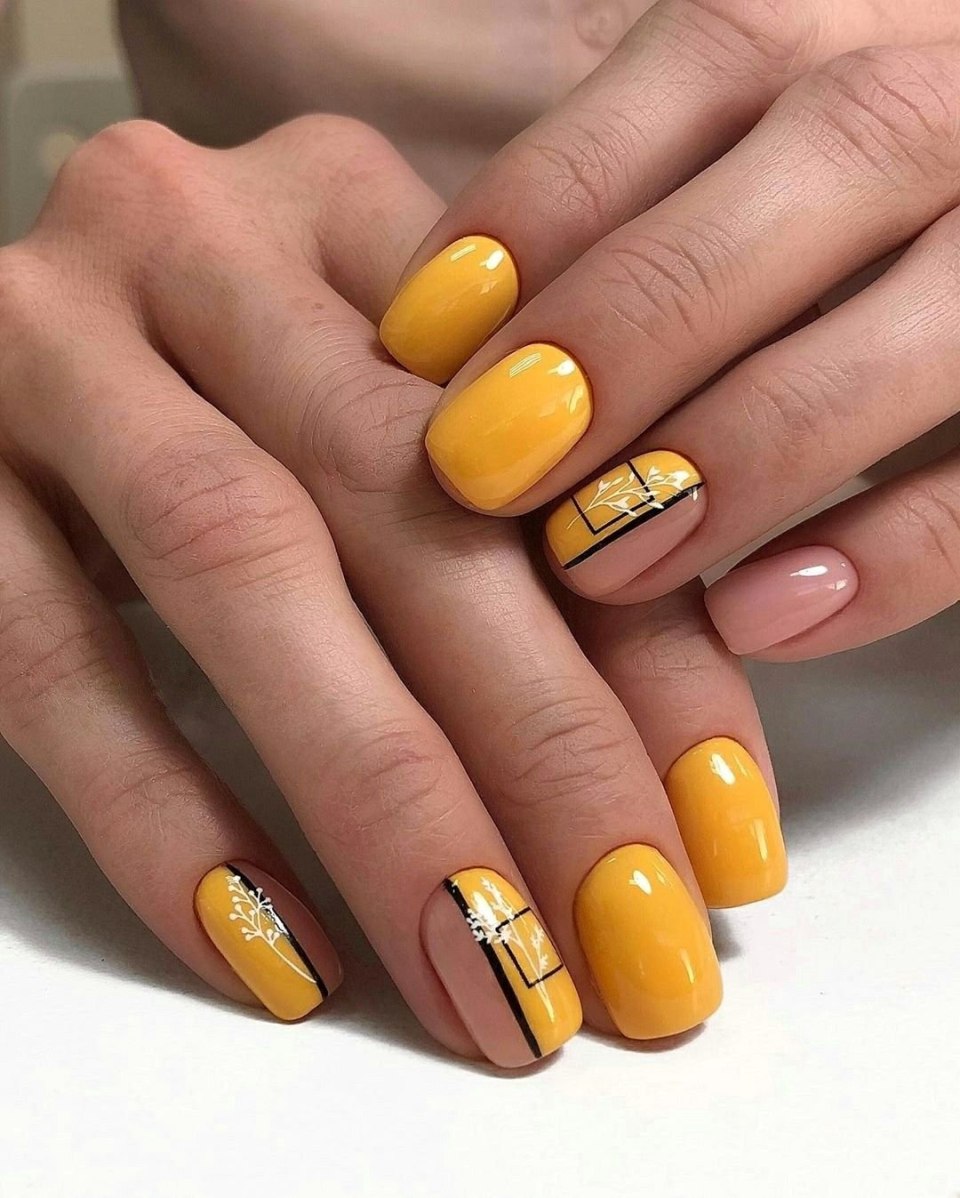 Маникюр на короткие ногти ж