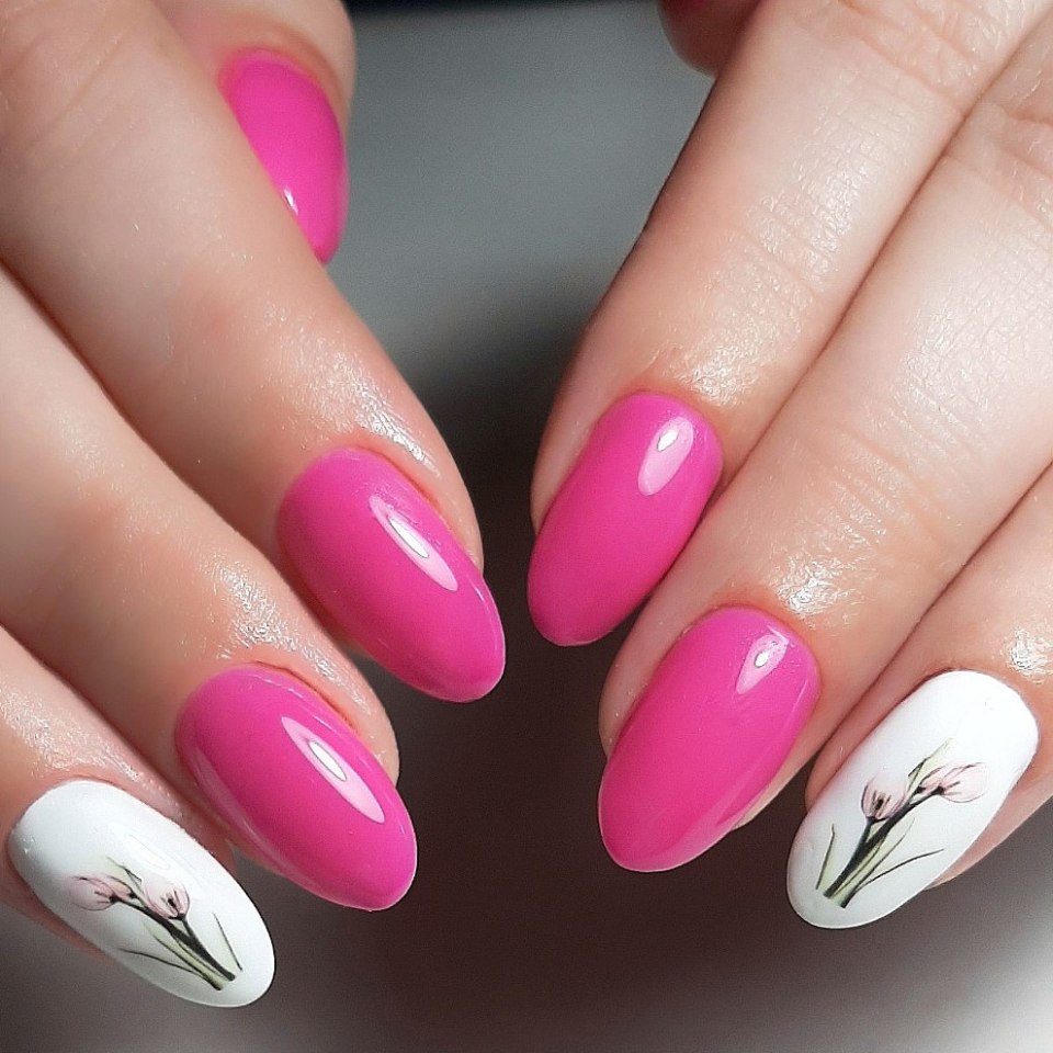 Ногти розового цвета с рисунком 2021