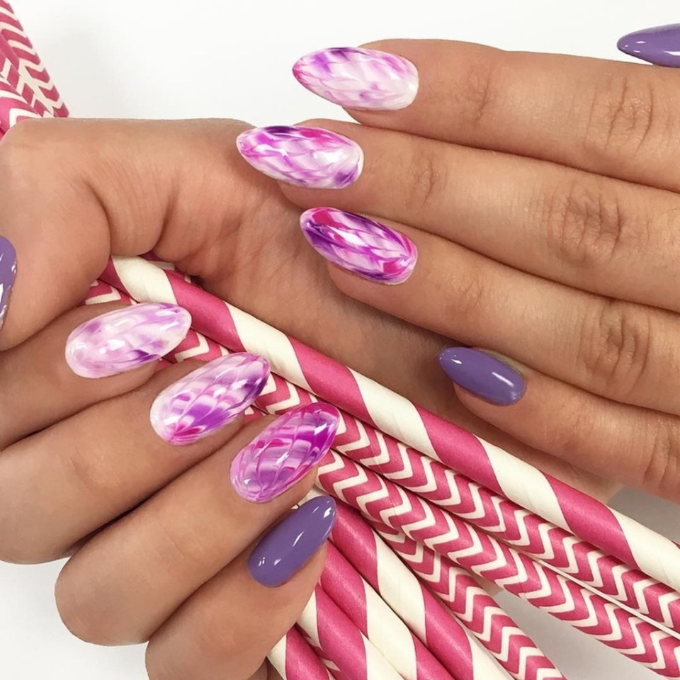 Маникюр в розовых тонах