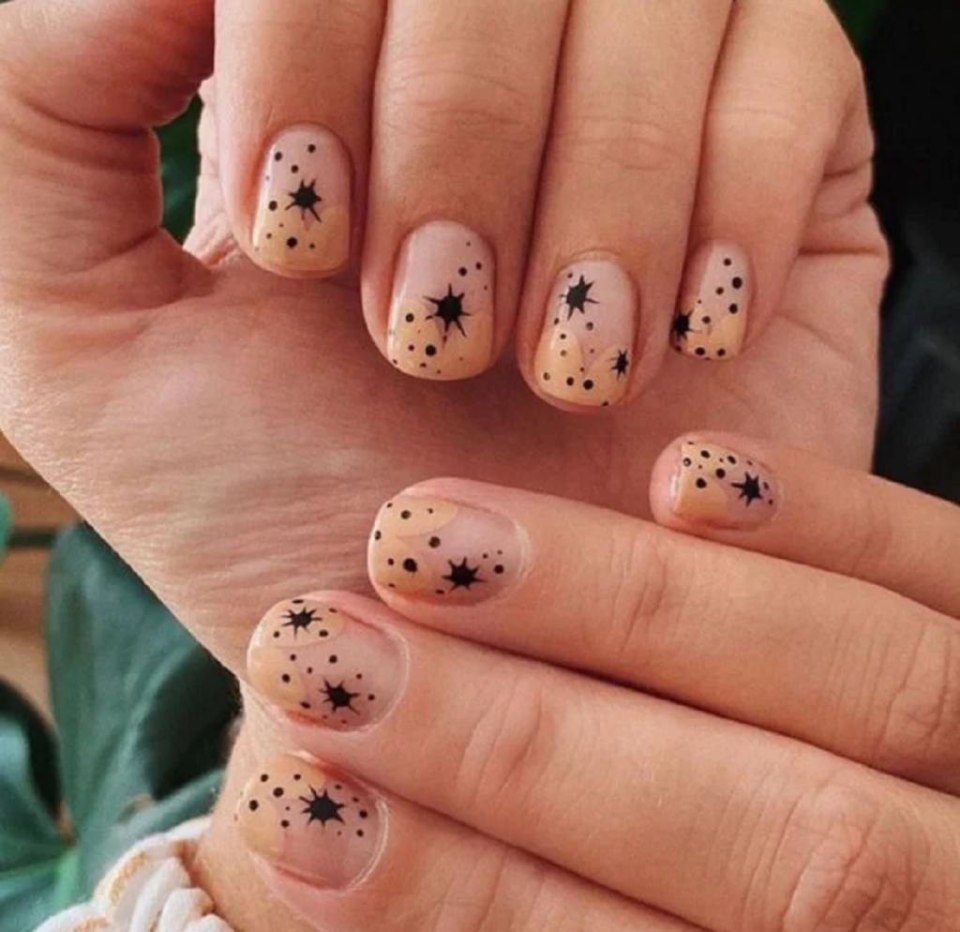 Милые короткие ногти