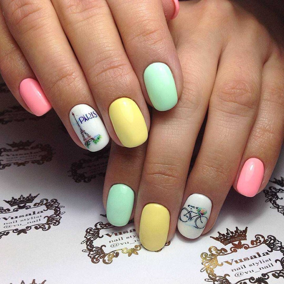 Маникюр разноцветный хаос