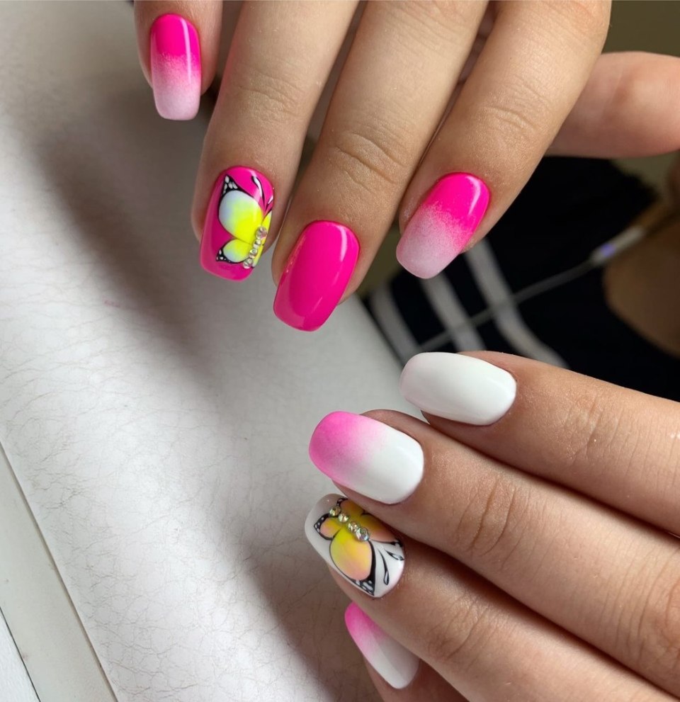 Маникюр салатовый с оранжевым