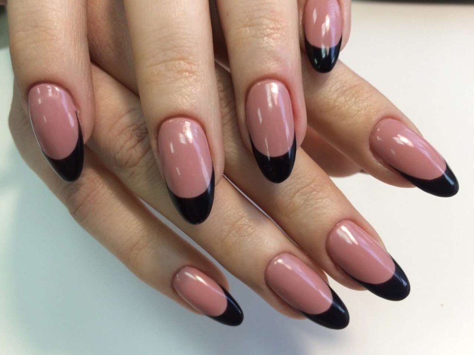 Маникюр цветной френч с растяжкой на овальные ногти