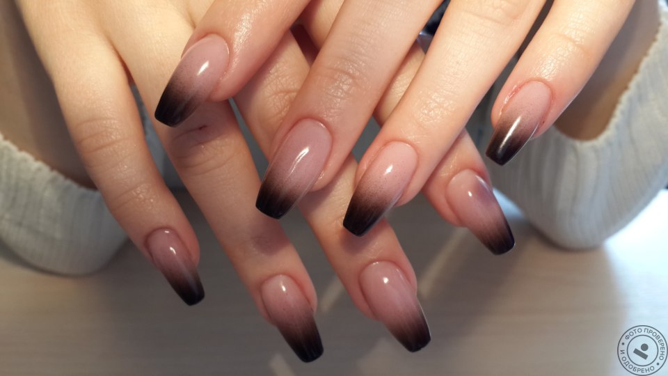 Маникюр однотонное покрытие