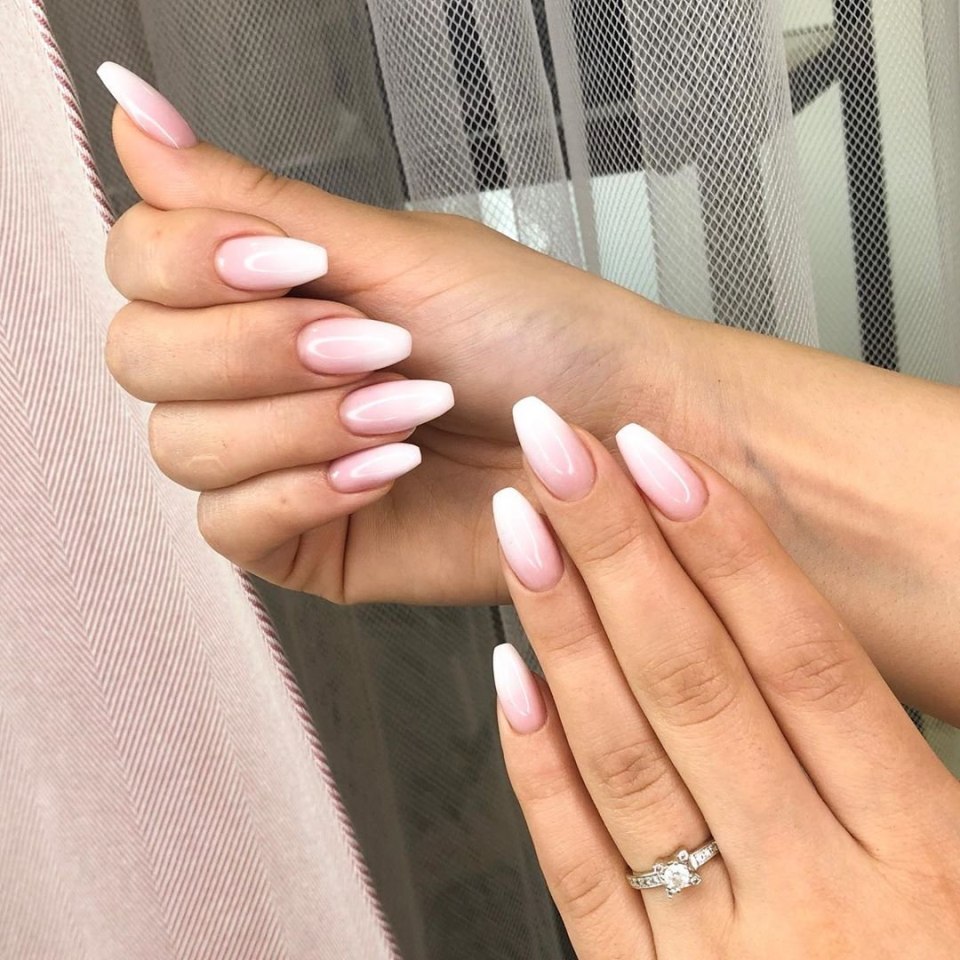 Маникюр на короткие ногти классический