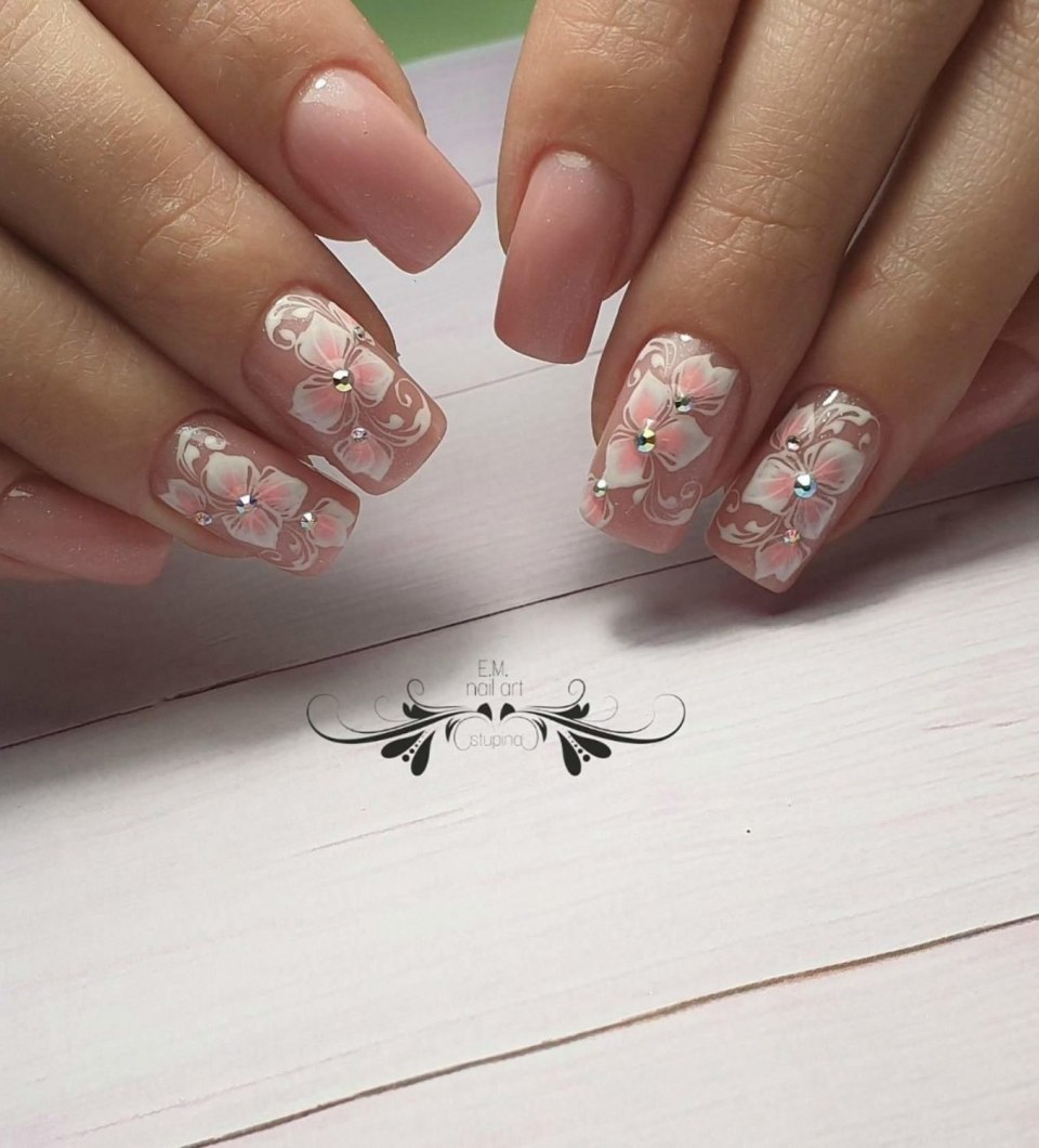 Свадебный маникюр френч