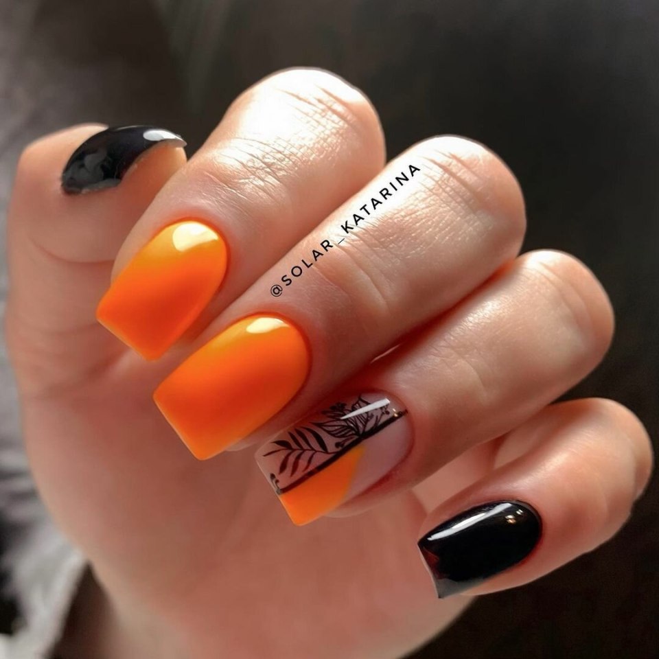 Нежно оранжевые ногти