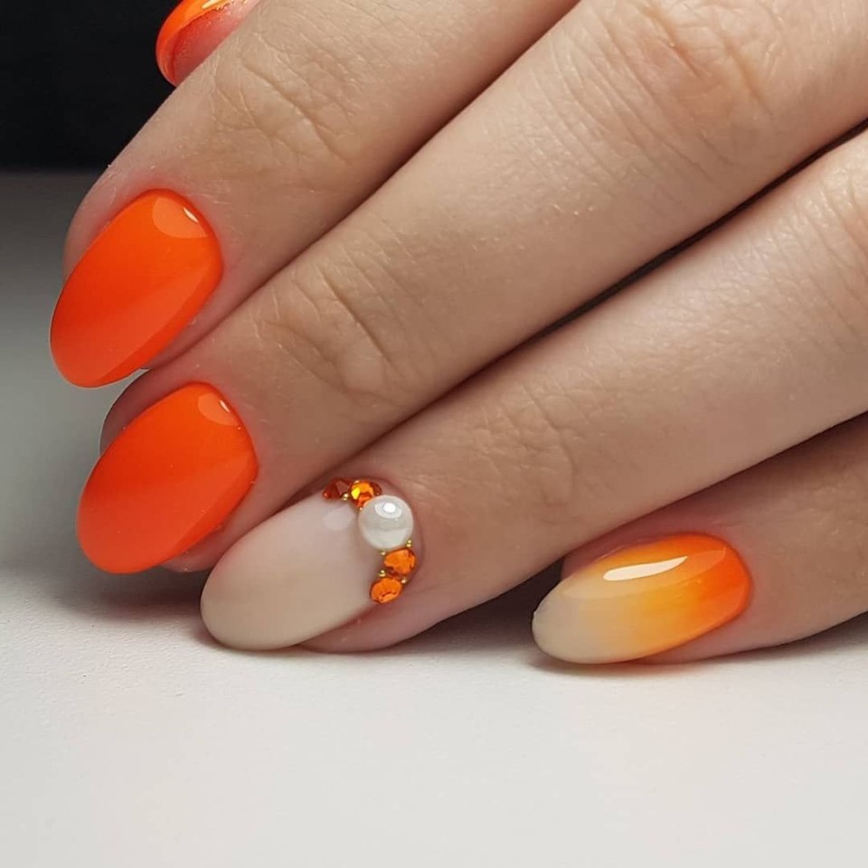 Оранжевый френч