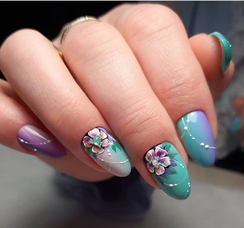 Евстигнеева Елена ногти