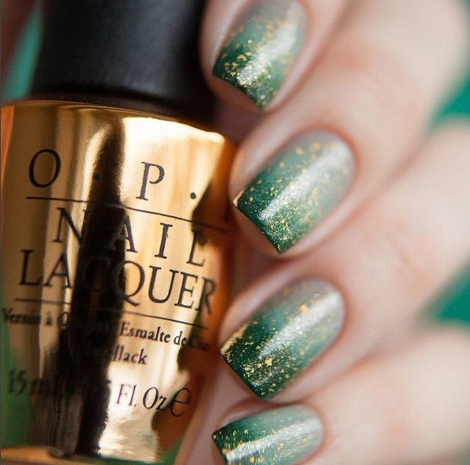 Маникюр с напылением