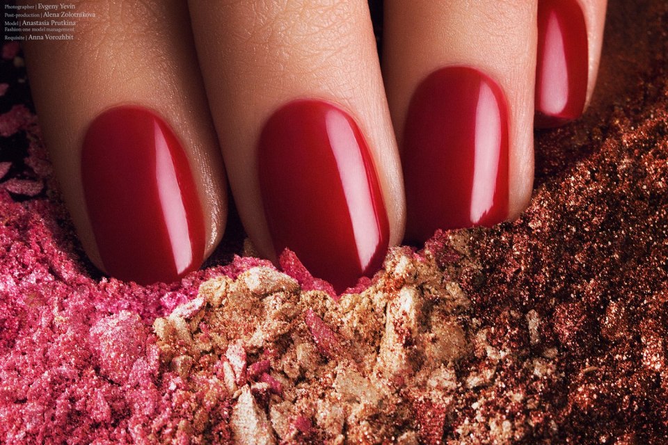 Выбрать красный лак прикол