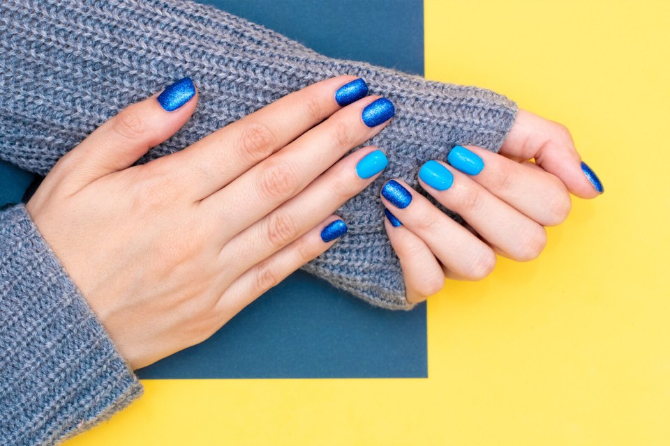 Цвет маникюра на новый год 2021