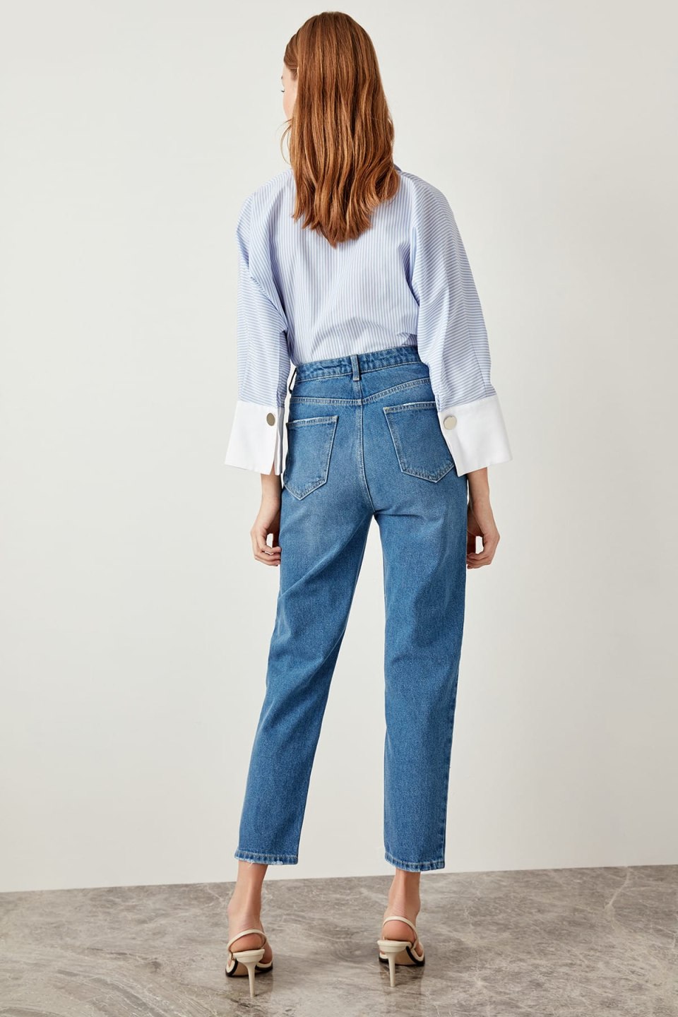 Джинсы mom High Waist
