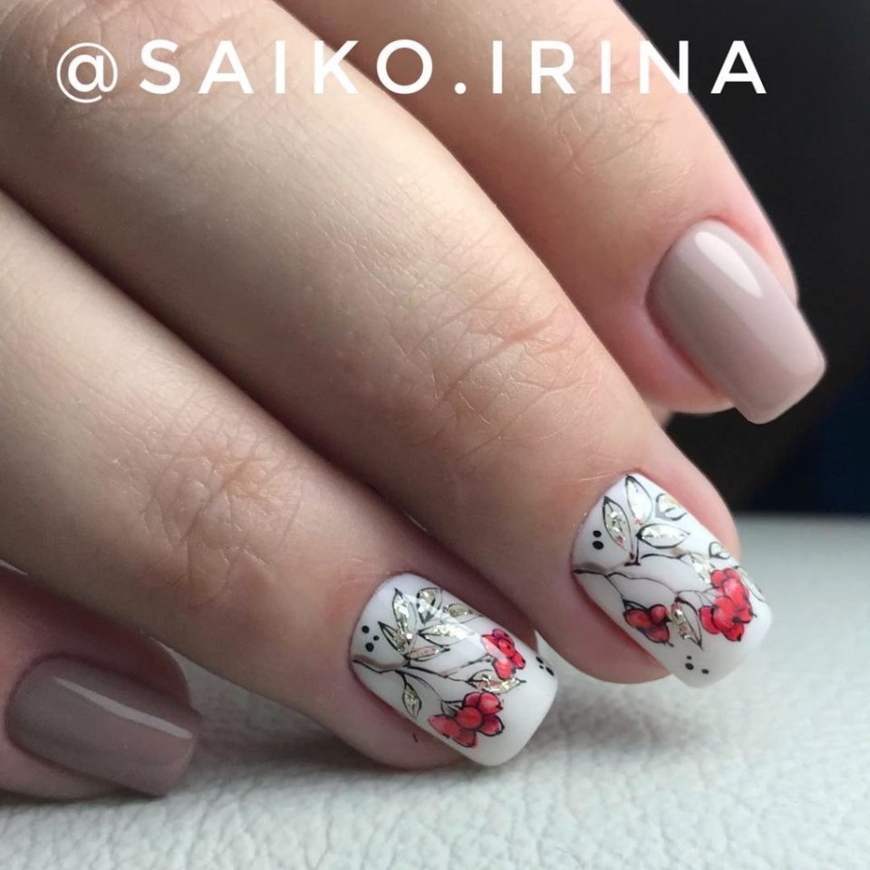 Маникюр на короткие ногти веточки