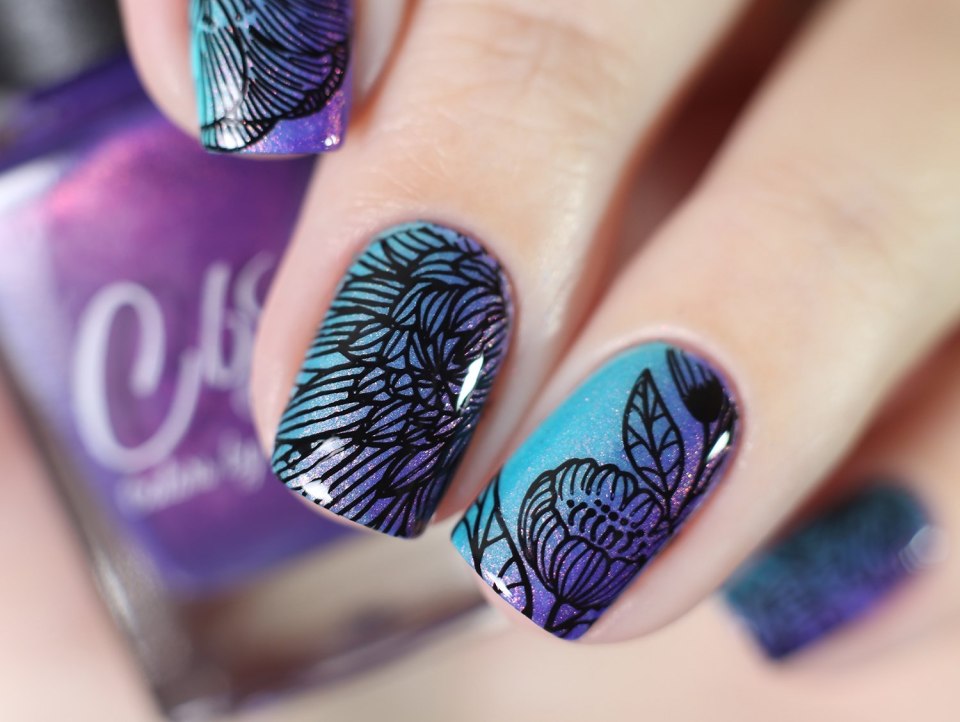 Маникюр осень 2020 стемпинг