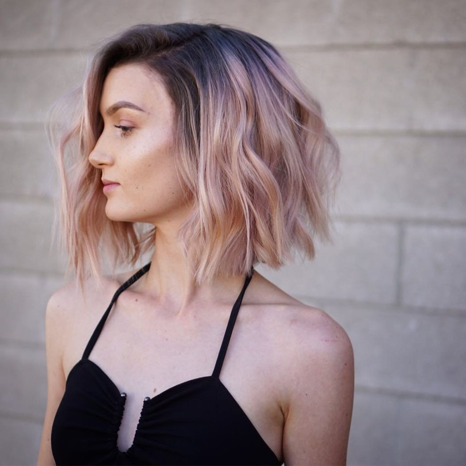 Женщина с каре