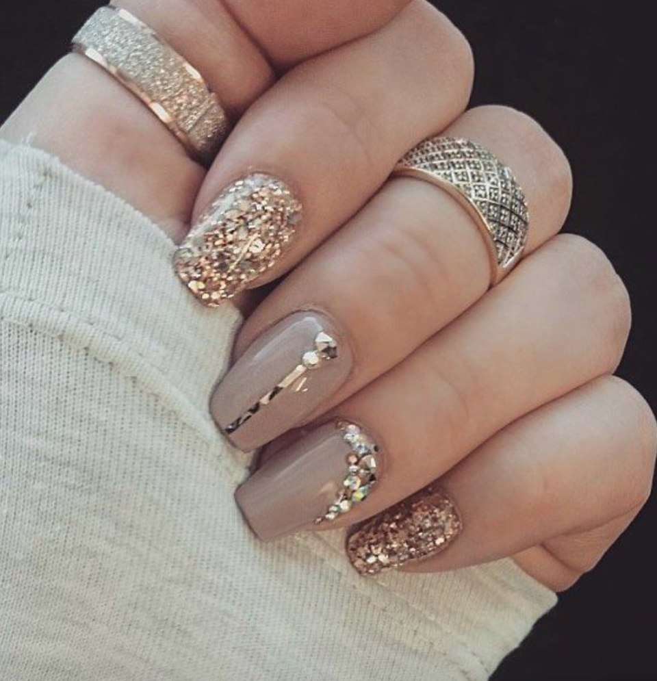 Глянцевый маникюр