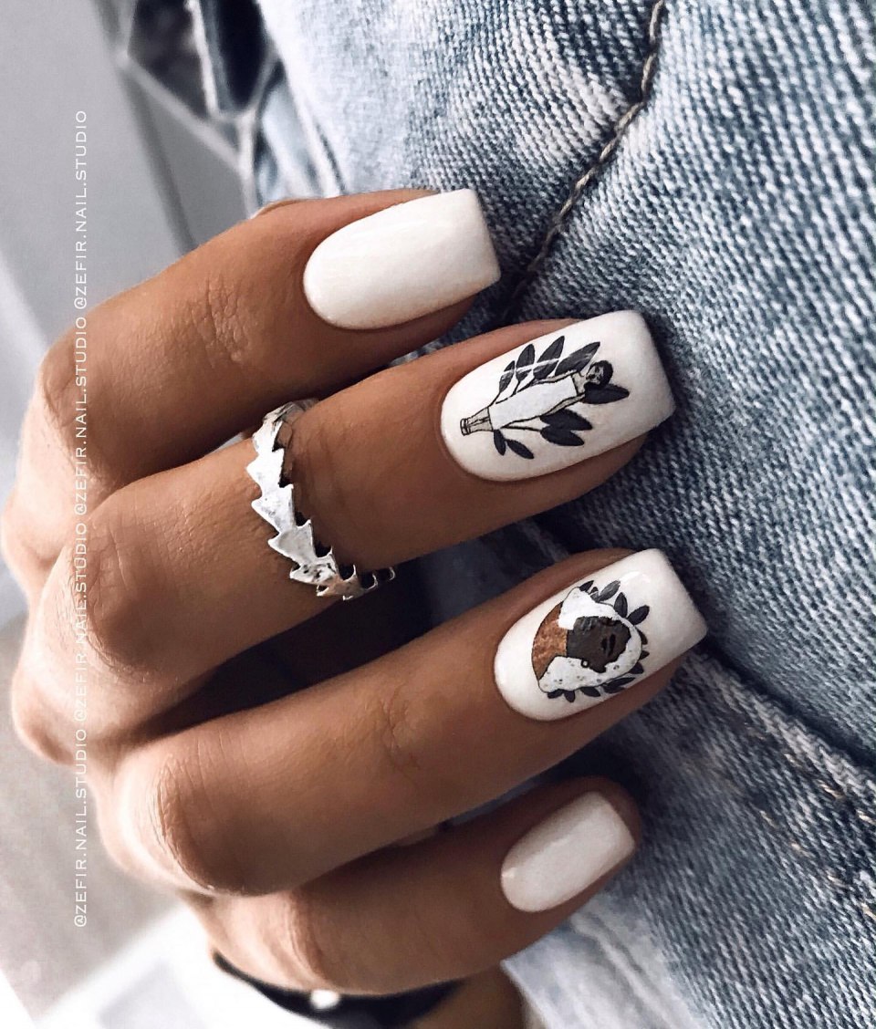 Маникюр ногтей молодежный