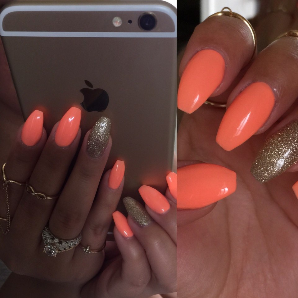Оранжевые блестящие ногти
