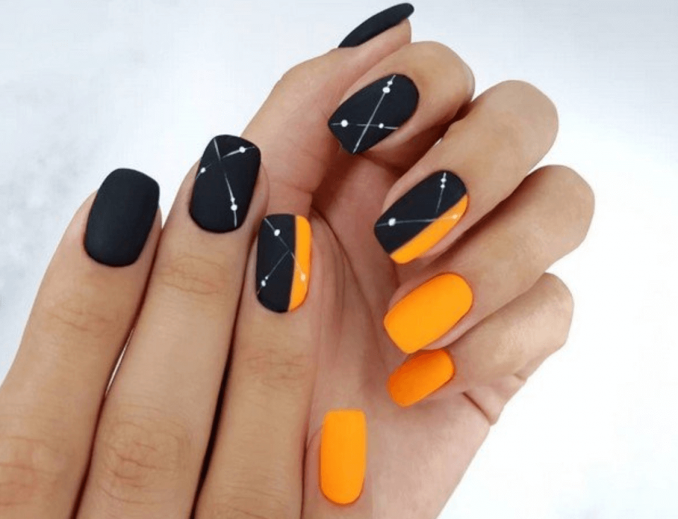 Коралловый маникюр геометрия