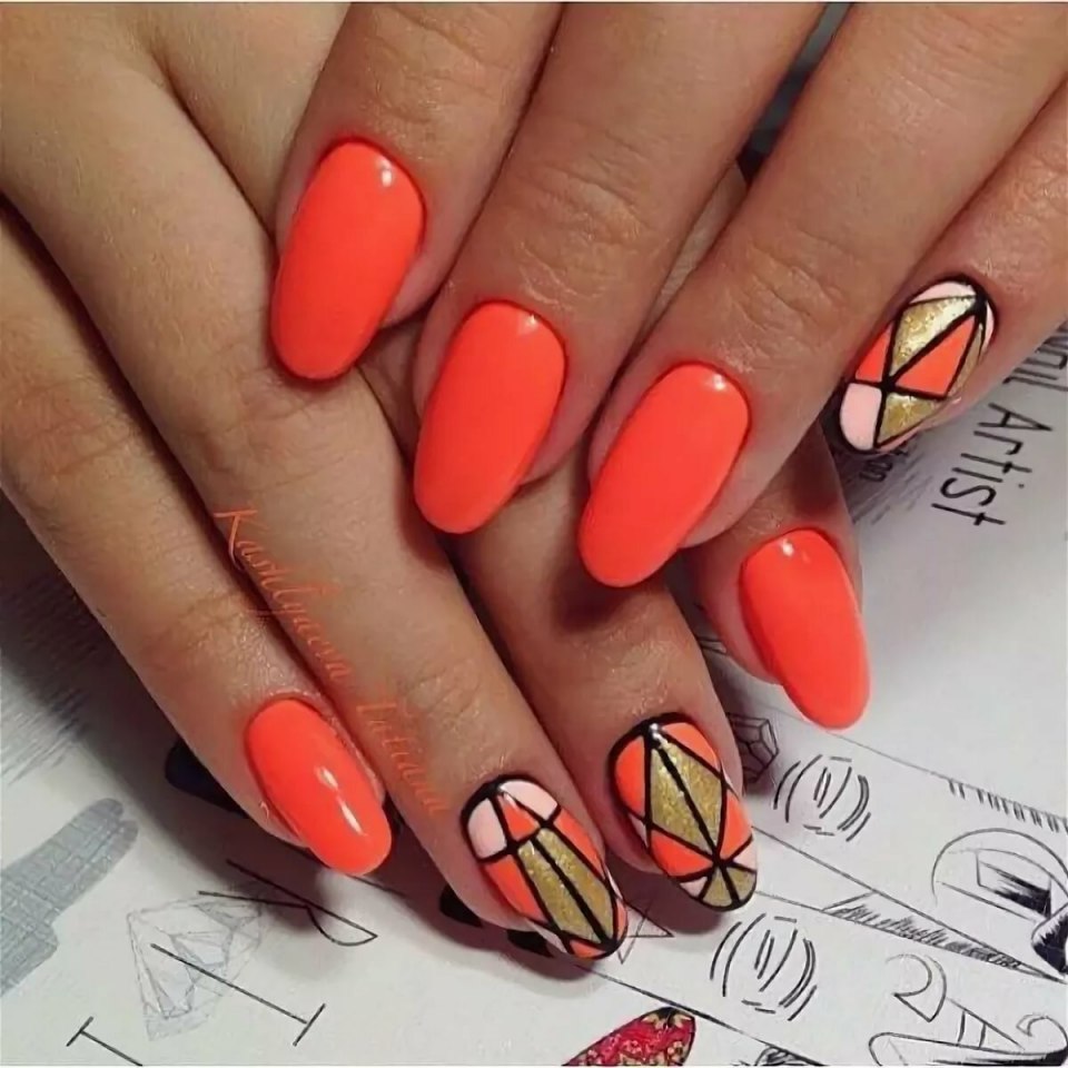 Маникюр оранжевого цвета