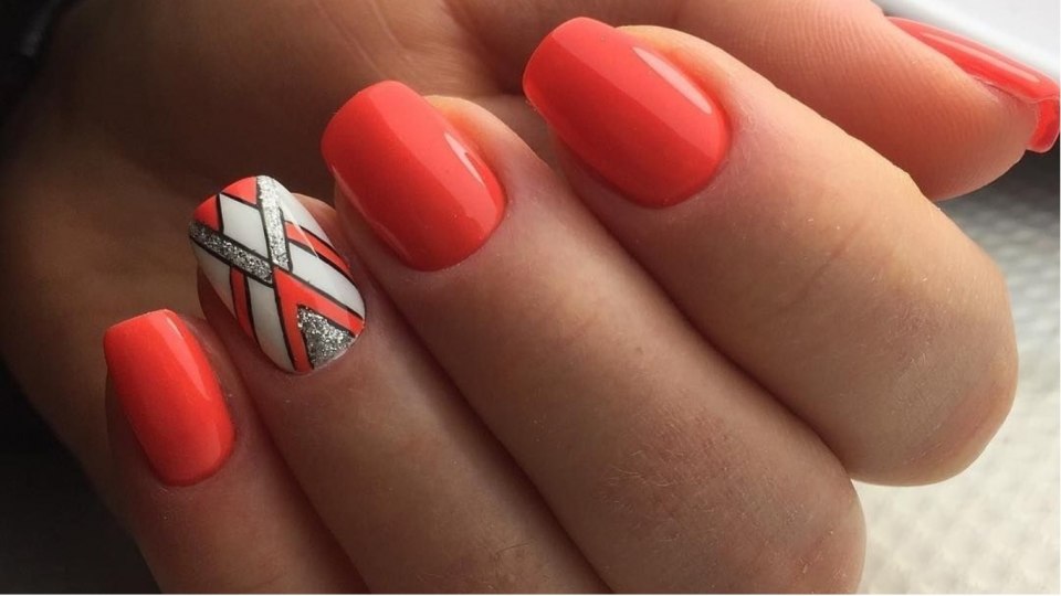Маникюр геометрия ярки
