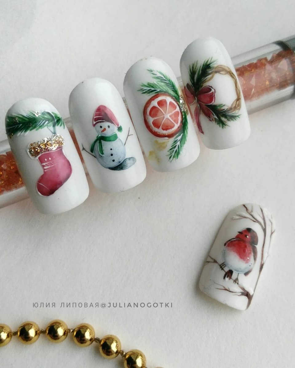 Новогодний маникюр акриловыми красками