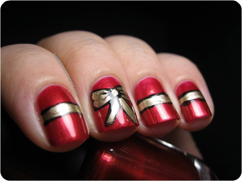 Маникюр в подарок