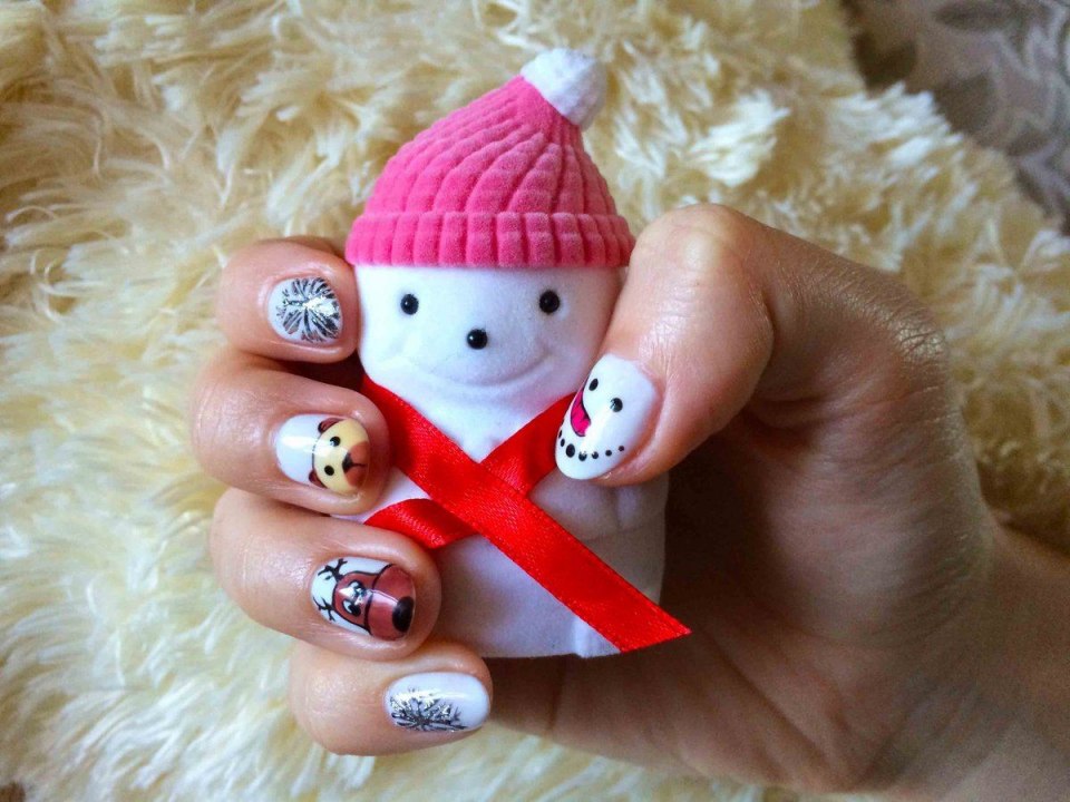 Новогодний маникюр для детей