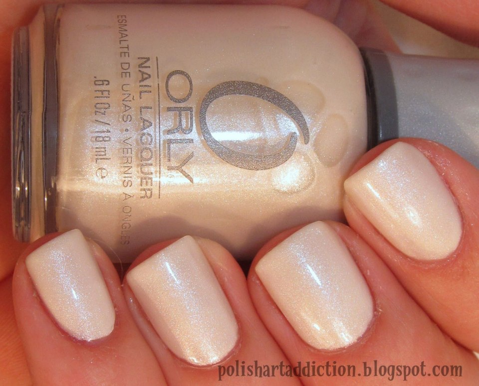 Маникюцвет шампанского