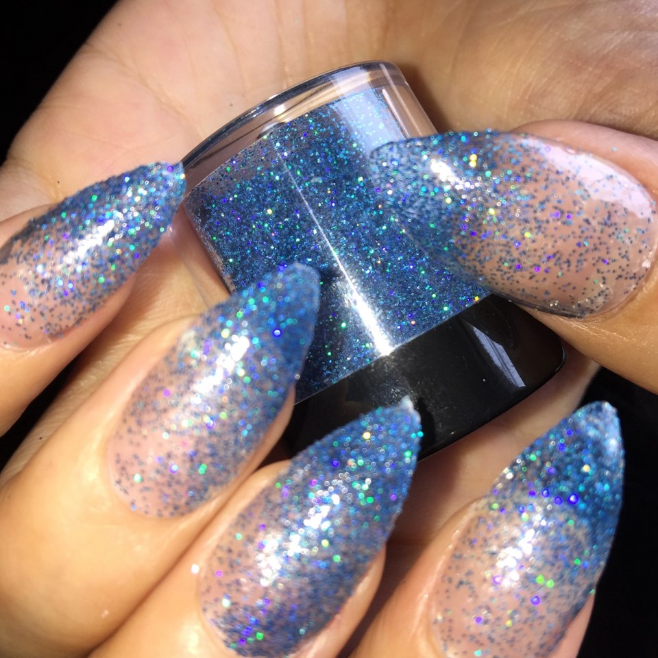 Красивые ногти с блестками