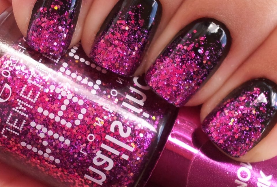 Маникюр с блестками