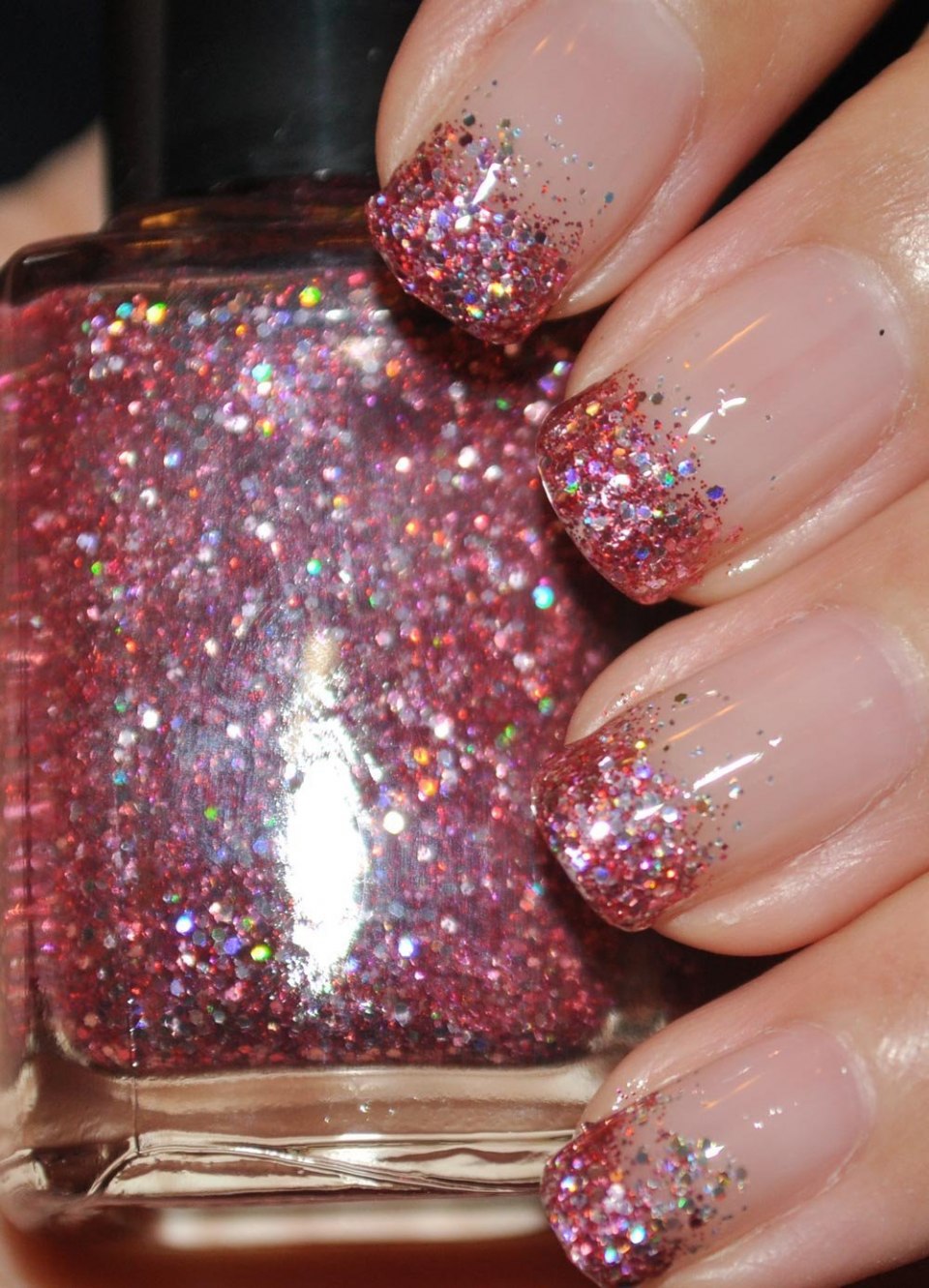 Маникюр с блестками