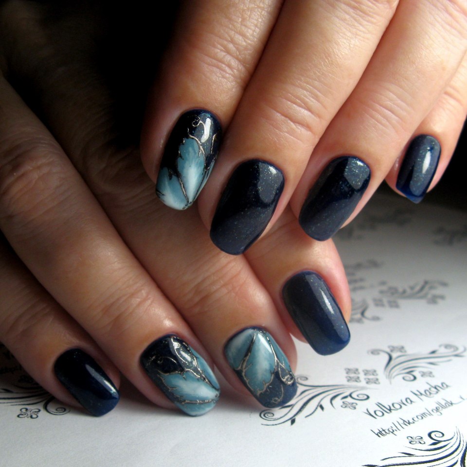 Маникюр кошачий глаз