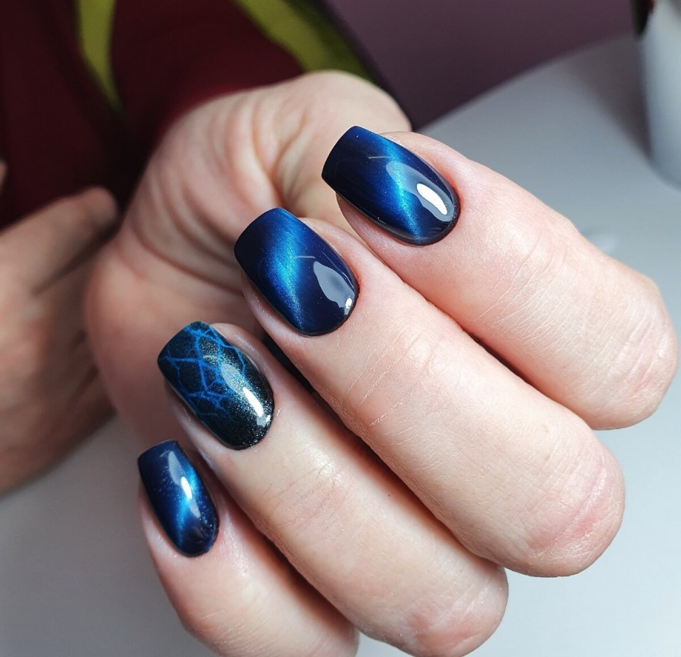 Маникюр кошачий глаз Северное сияние