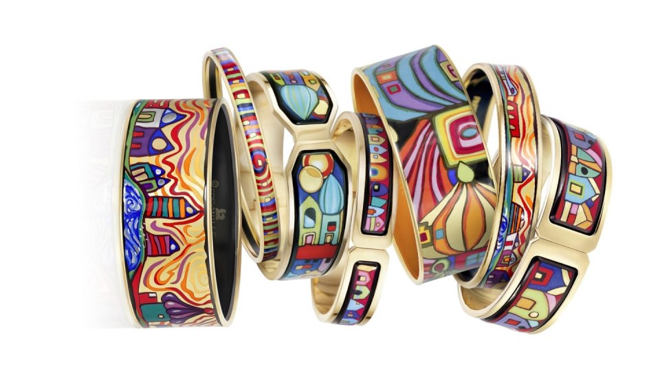 Маникюр с голографией на одном пальце