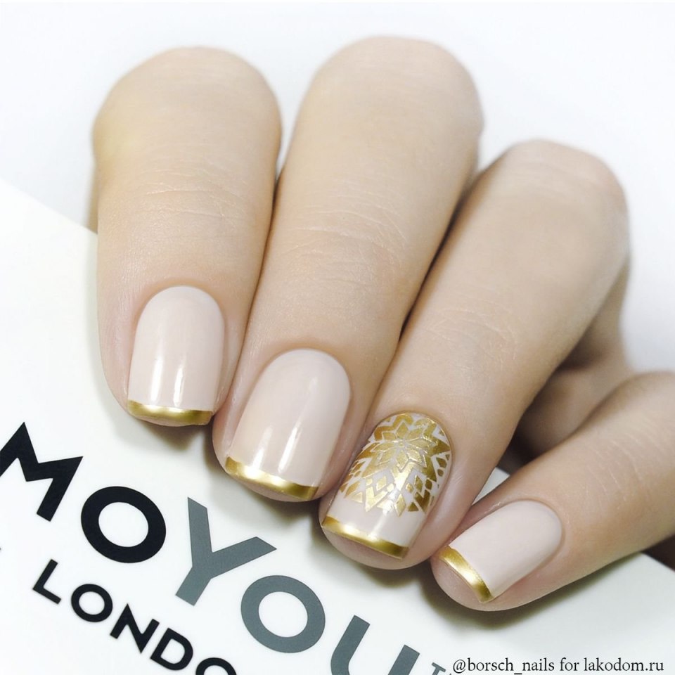 Красивый маникюр с золотом