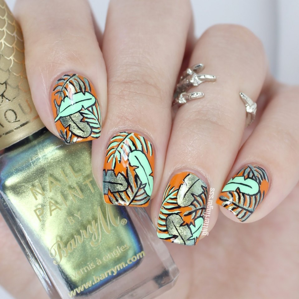 Ногти под золото