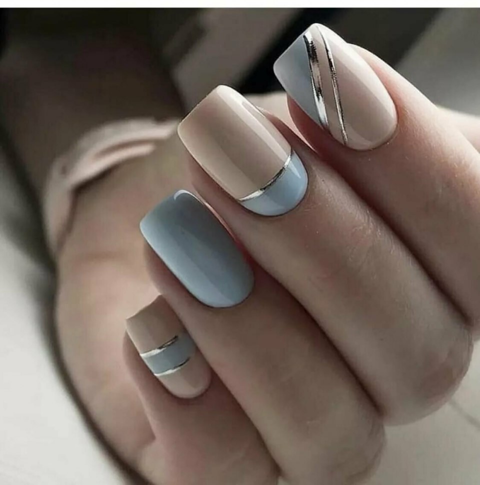 Маникюр с полосками