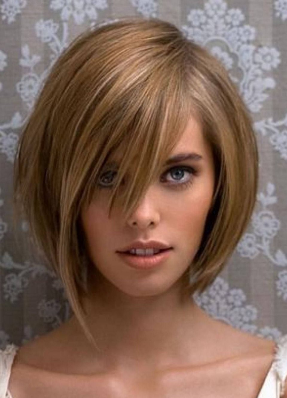 Каре на ножке 2021