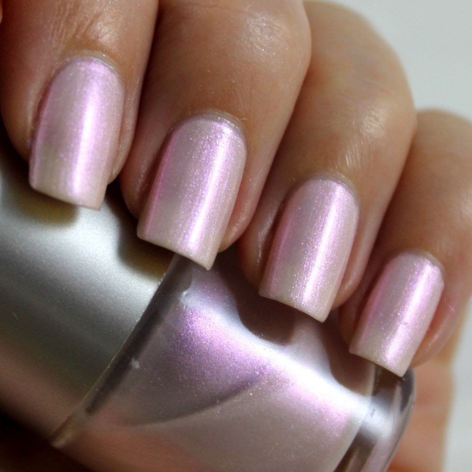 Рлзовый перламутровый маник