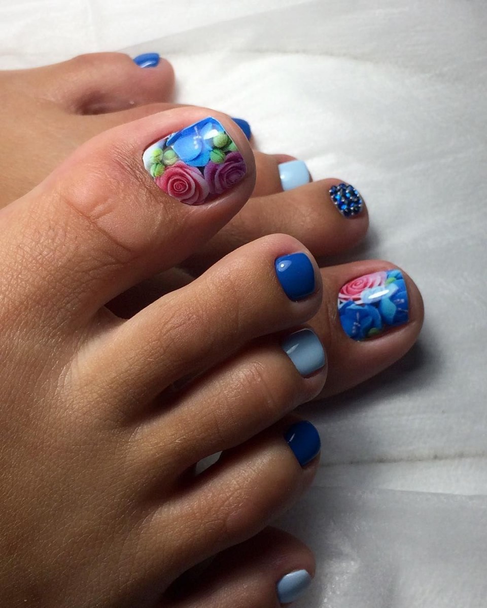 Педикюр 2021 лето