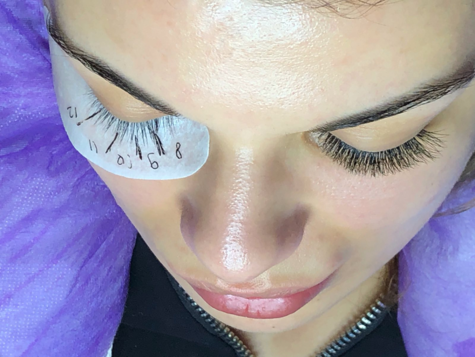 Паучье наращивание ресниц