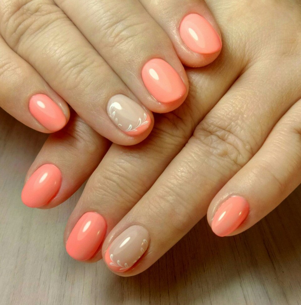 Персиковый гель лак