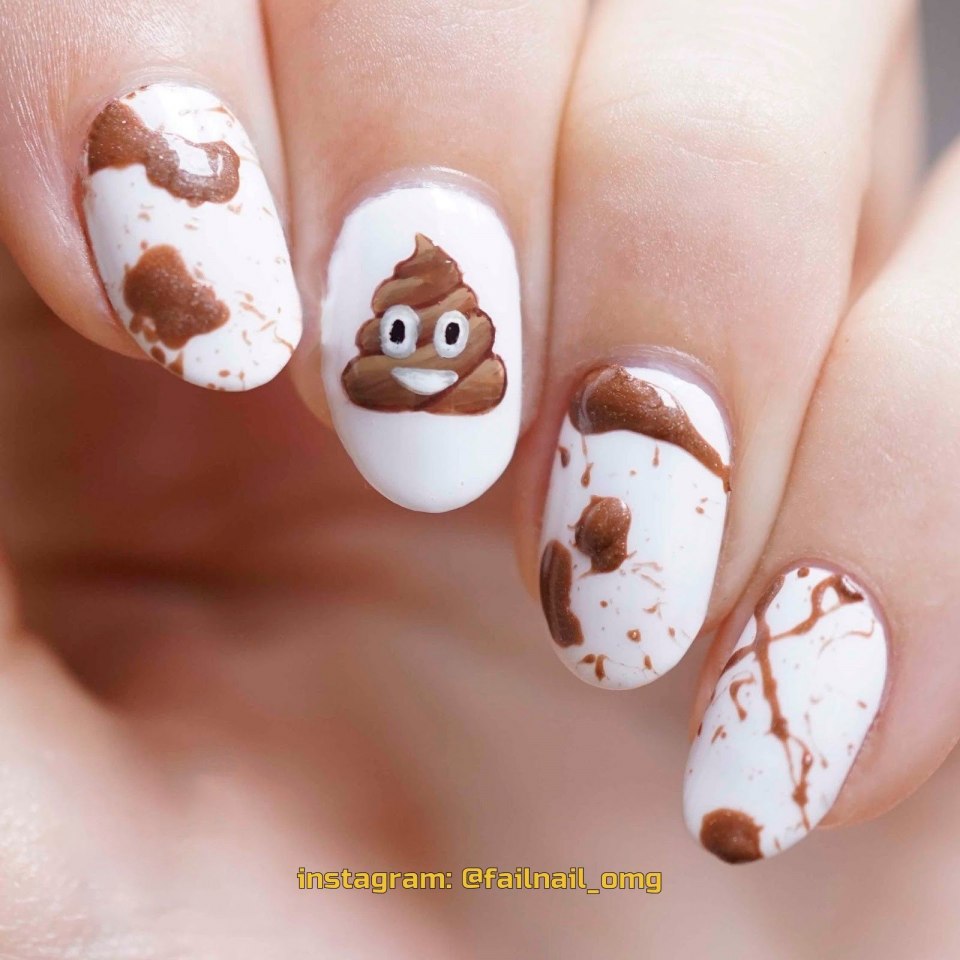 Ногти с какашкой