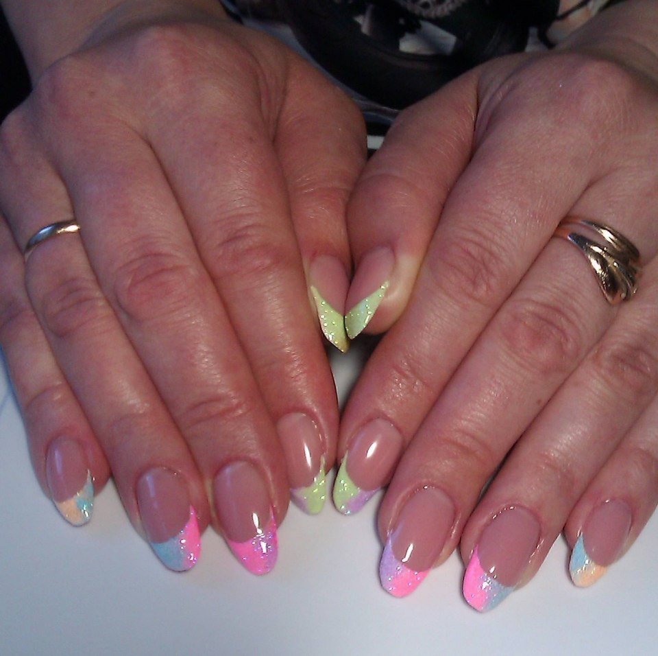 Аппаратный маникюра с лаком