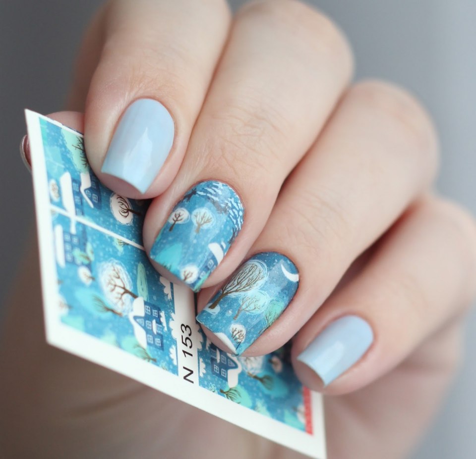 Красивый маникюр со слайдерами