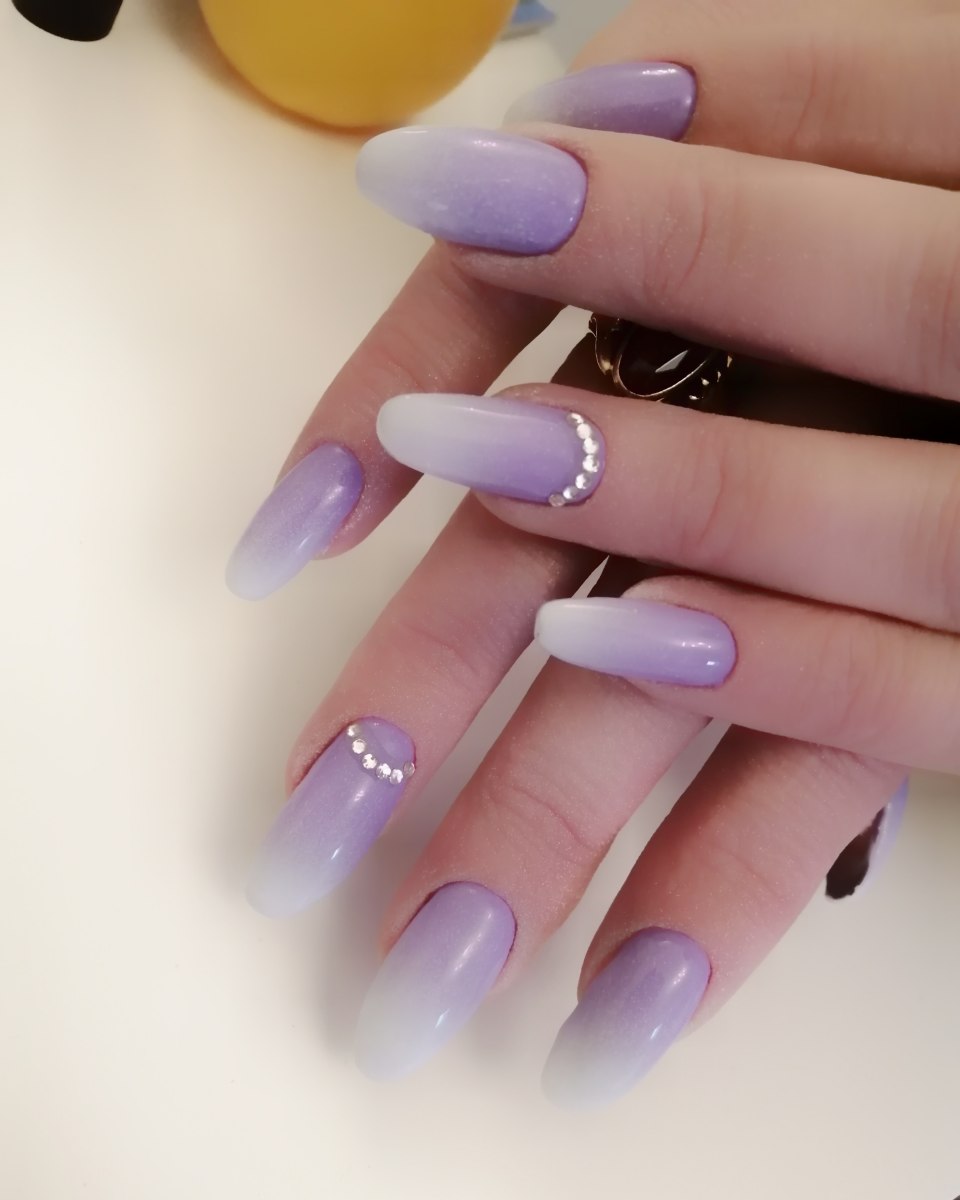 Маникюр градиент фиолетовый