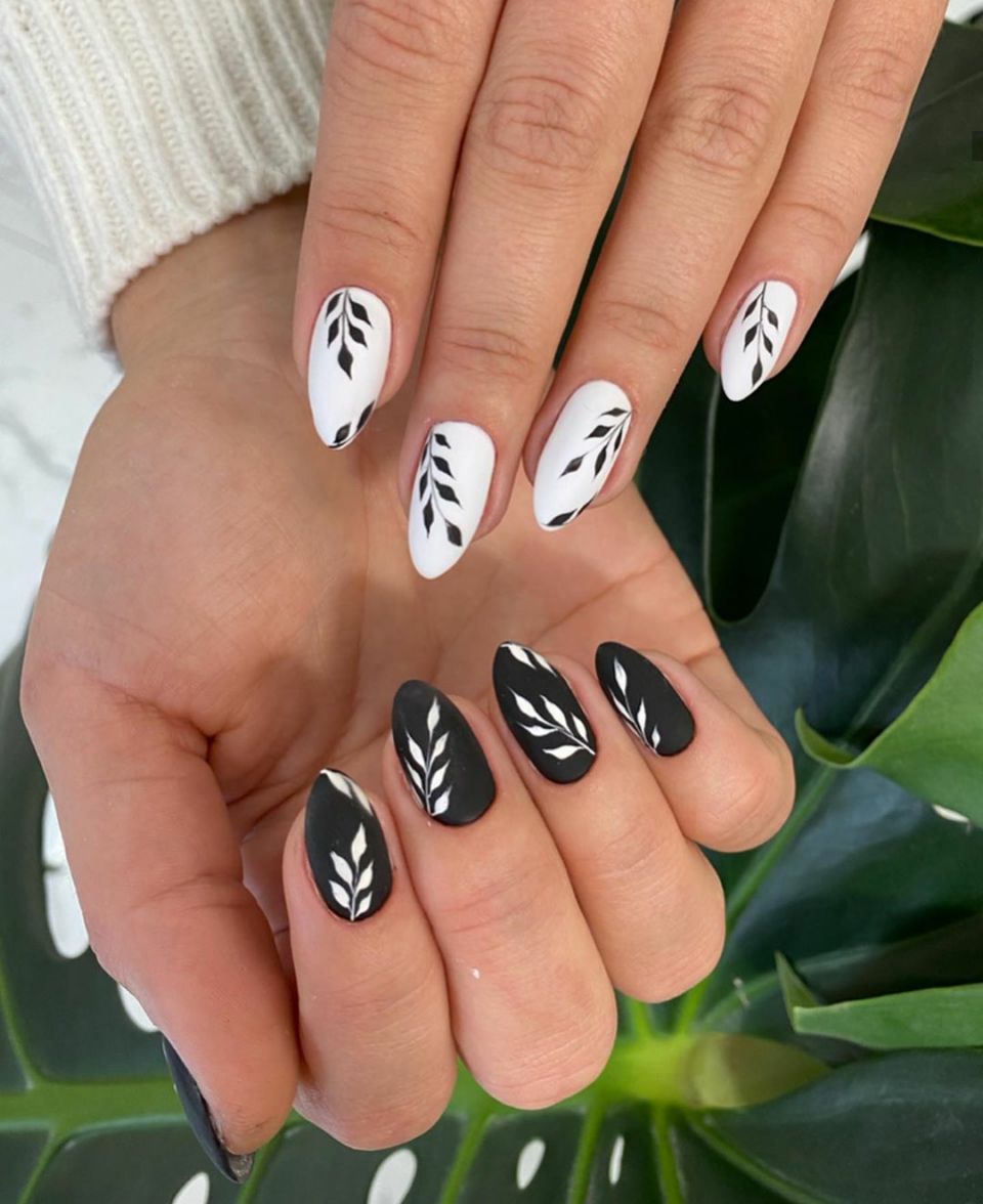 Маникюр разные руки