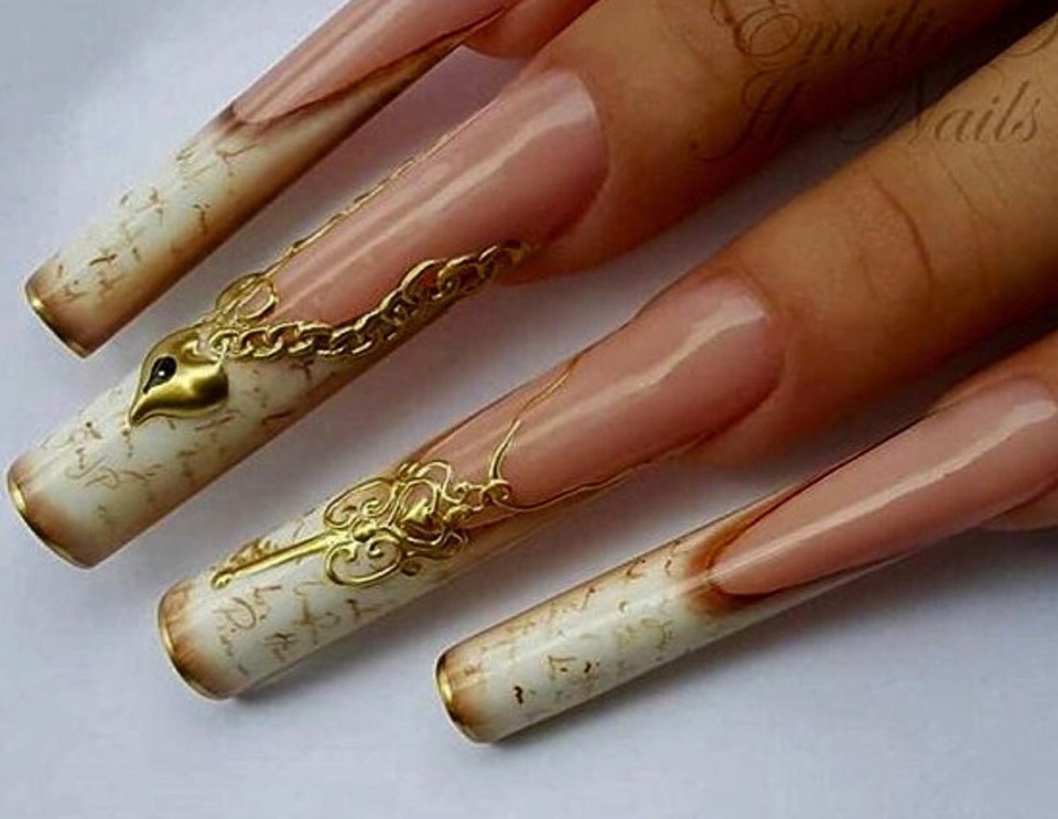 Винтажный маникюр длинные ногти